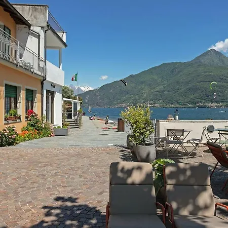 With Garden & Beach Appartement Cremia