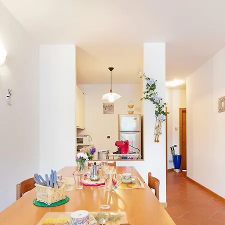 With Garden&beach Apartment
