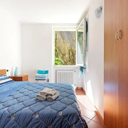 Lägenhet With Garden & Beach Cremia